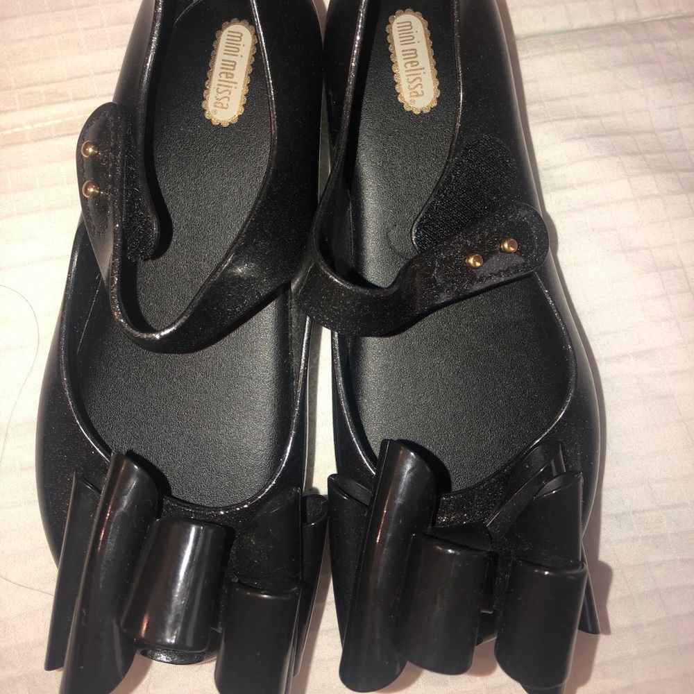 NEW WITHOUT TAGS Mini Melissa black bow shoes